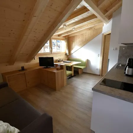 Metzmuhle Apartment *